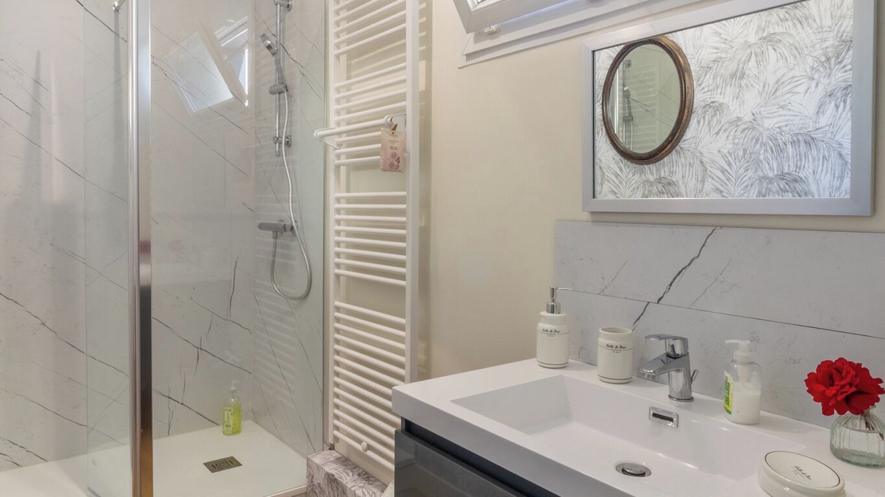 Photo of Bathroom in Angrie