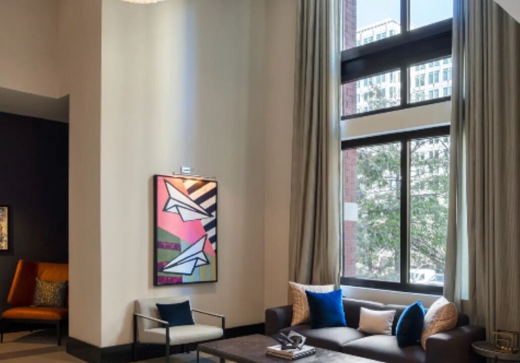 Photo of Livingroom in Rosslyn