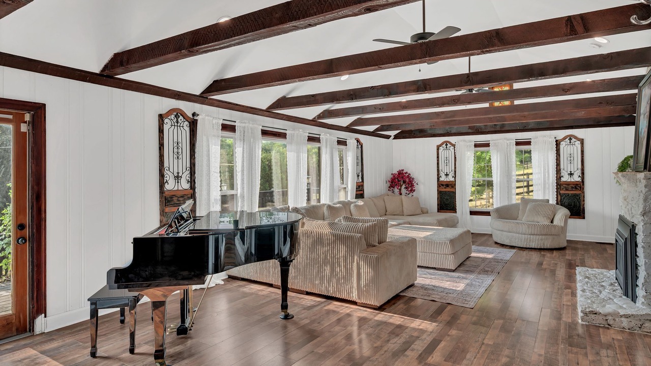 Photo of Livingroom in Goodlettsville