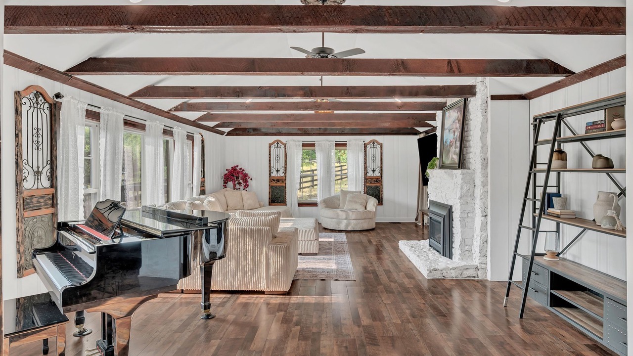 Photo of Livingroom in Goodlettsville