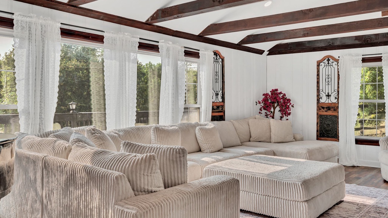 Photo of Livingroom in Goodlettsville