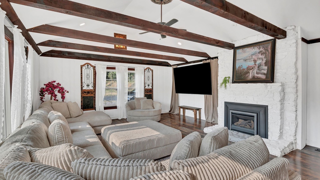 Photo of Livingroom in Goodlettsville