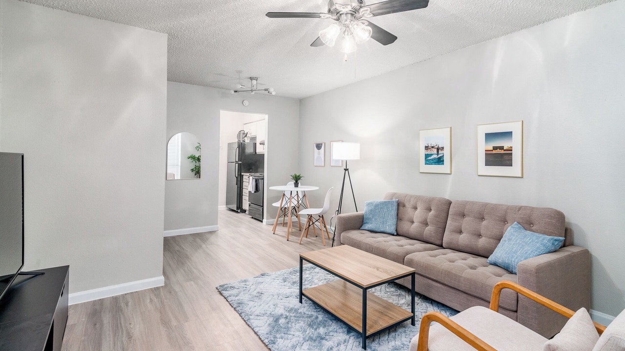 Photo of Livingroom in Triangle State