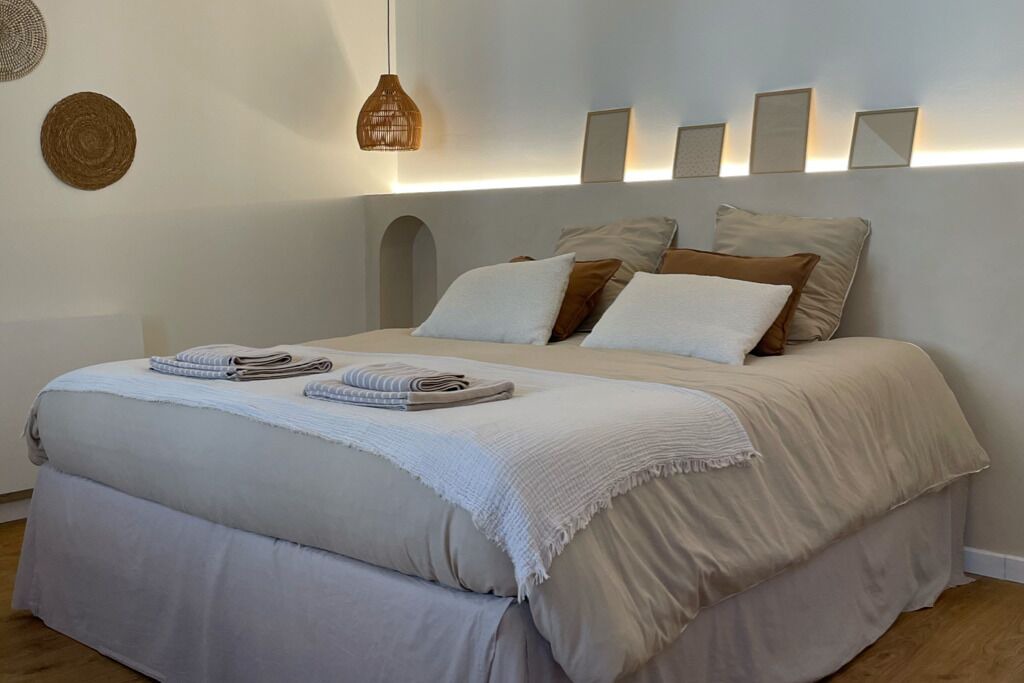 Photo of Bedroom in Saint-Georges-de-Reintembault