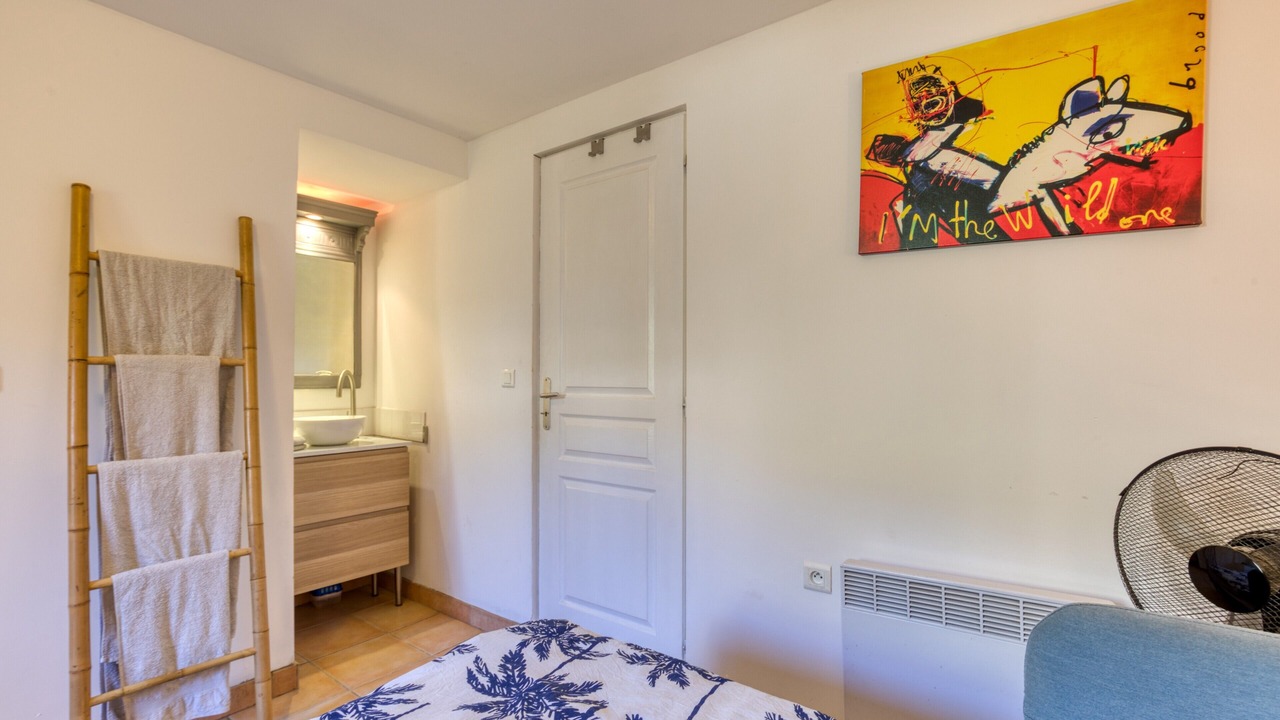 Photo of Bedroom in Villemagne-l'Argentiere