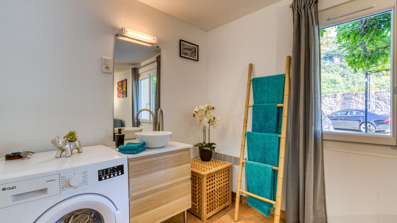 Photo of Bathroom in Villemagne-l'Argentiere