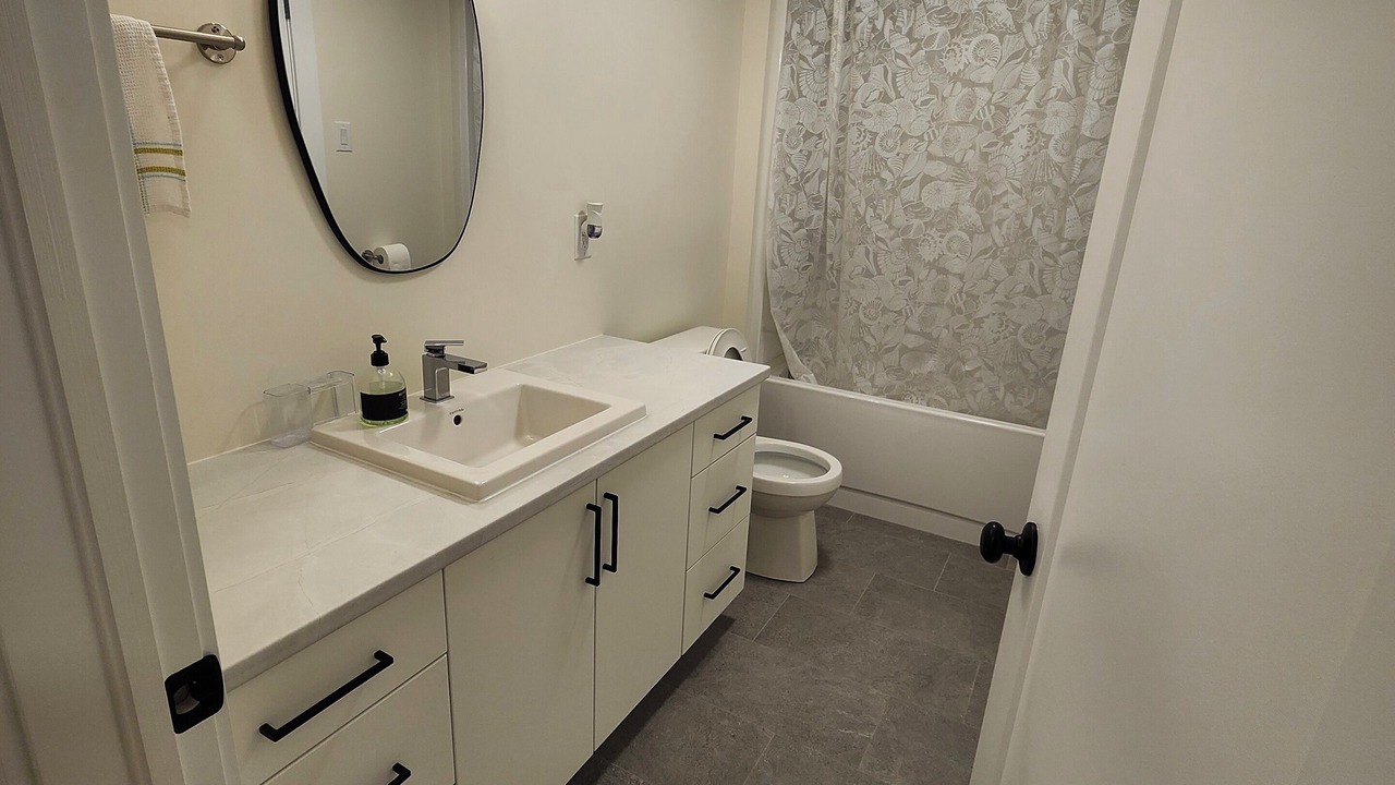 Photo of Bathroom in Dieppe