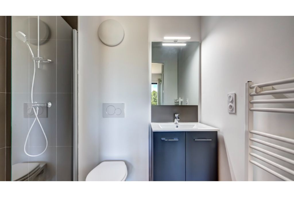 Photo of Bathroom in Motz