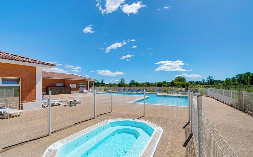 Photo of Outdoor in Colombiers