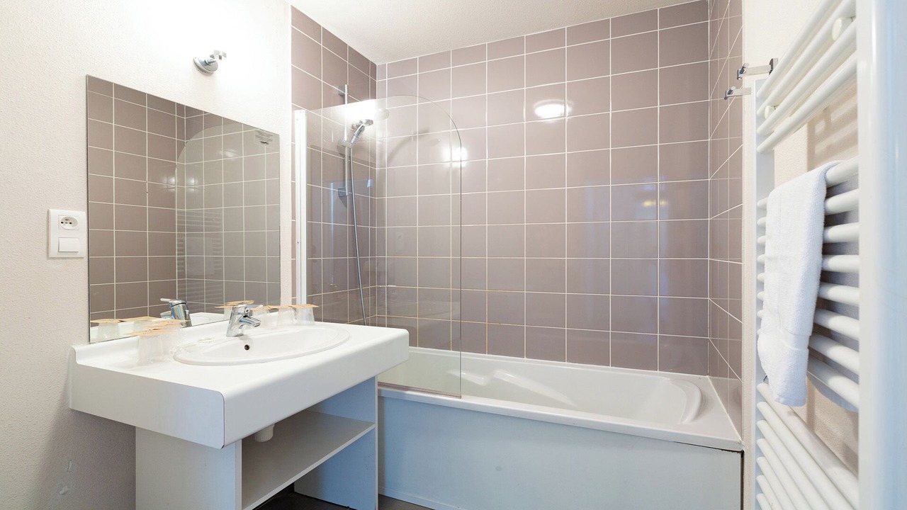 Photo of Bathroom in Roz-sur-Couesnon