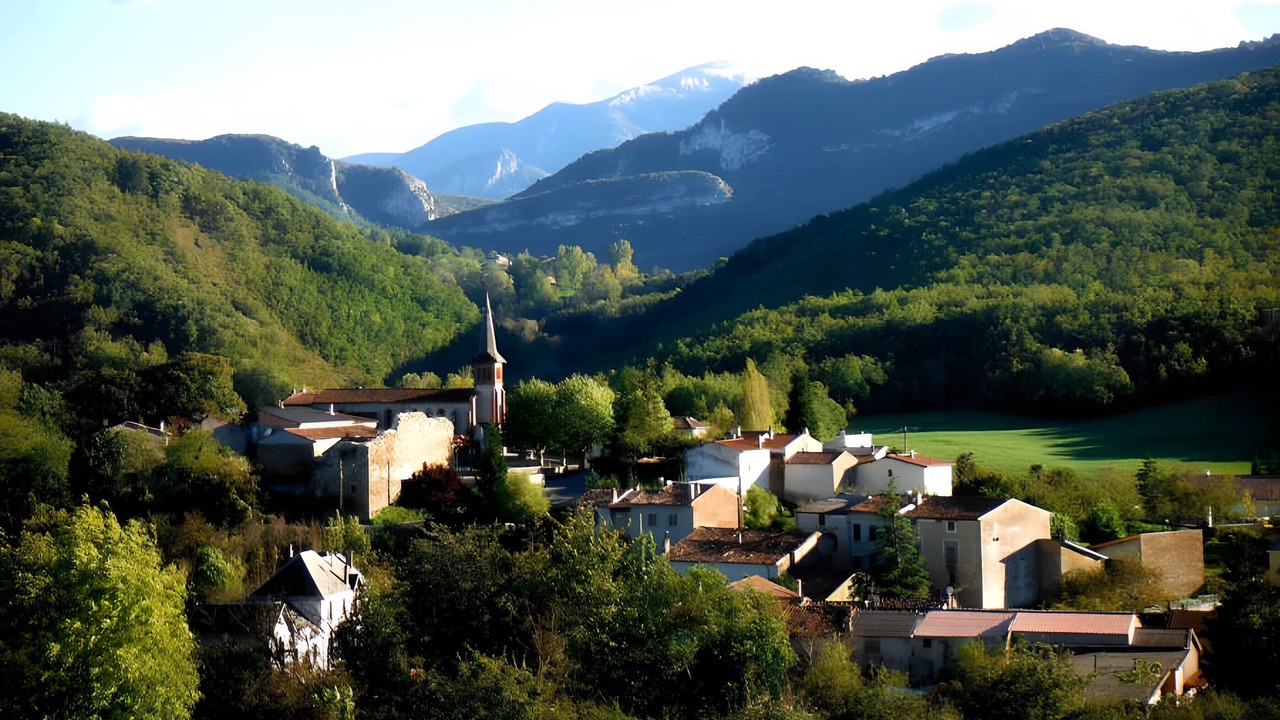 Photo of Others in Carla-de-Roquefort