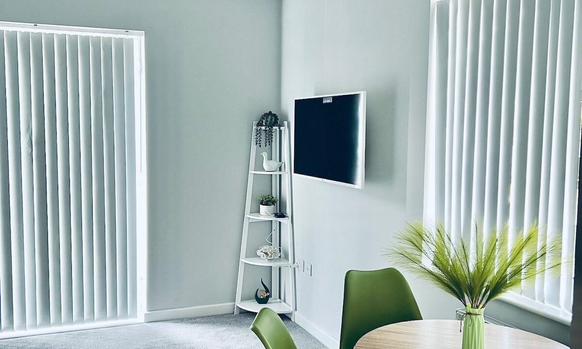 Photo of Others in Wainscot