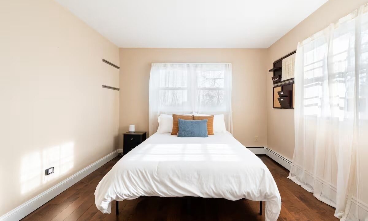 Photo of Bedroom in Kingston