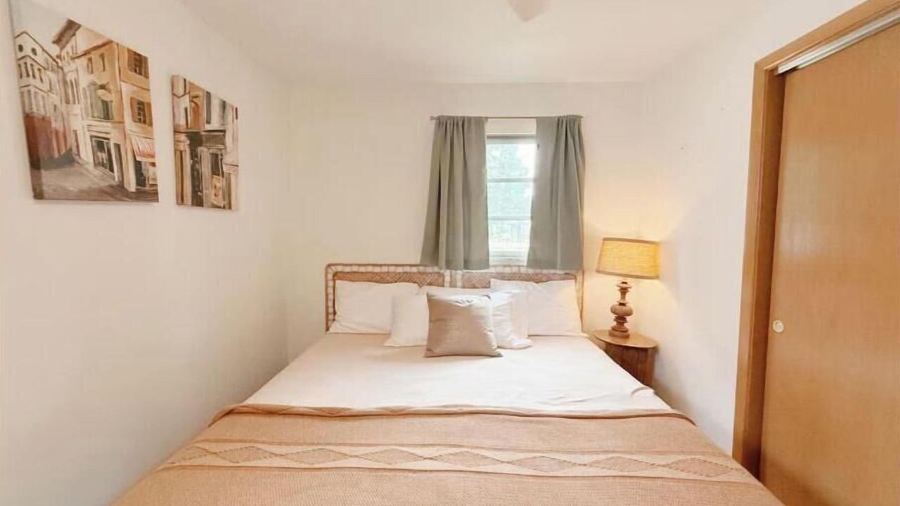 Photo of Bedroom in Willowick