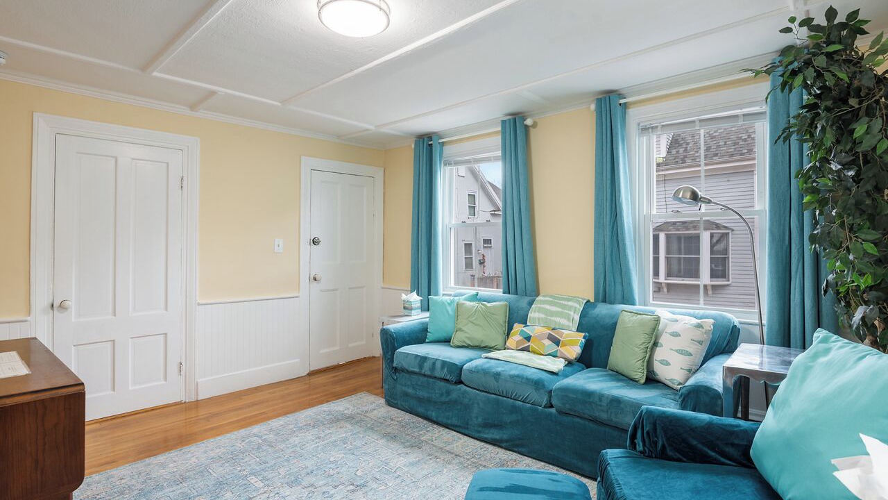 Photo of Livingroom in Gloucester