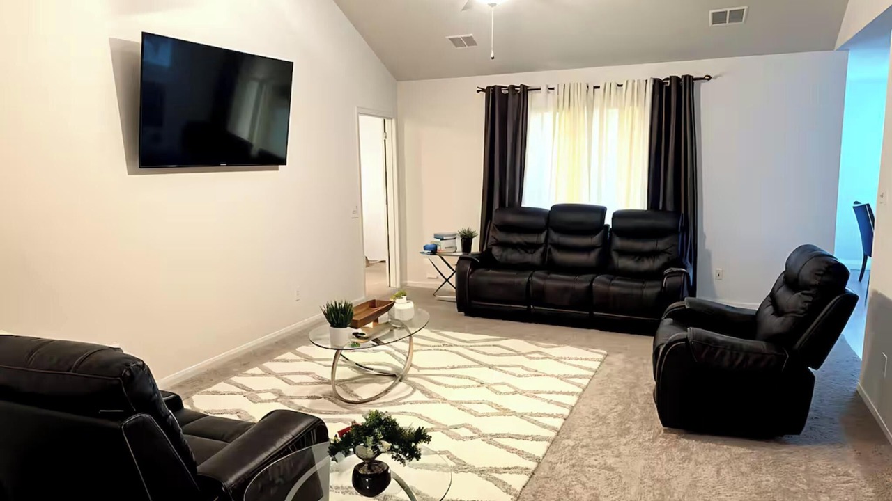 Photo of Livingroom in Forney