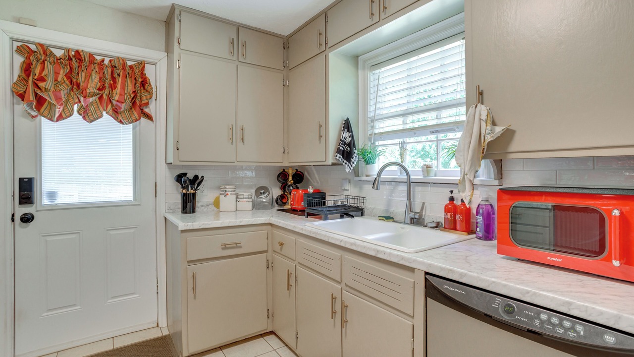 Photo of Kitchen in Guthrie