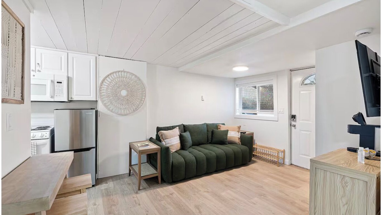 Photo of Livingroom in Juanita