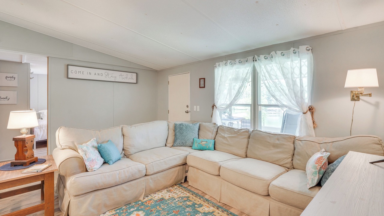 Photo of Livingroom in Milledgeville