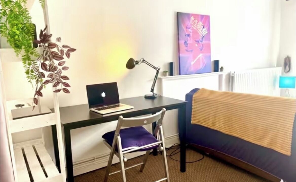 Photo of Others in Vauxhall