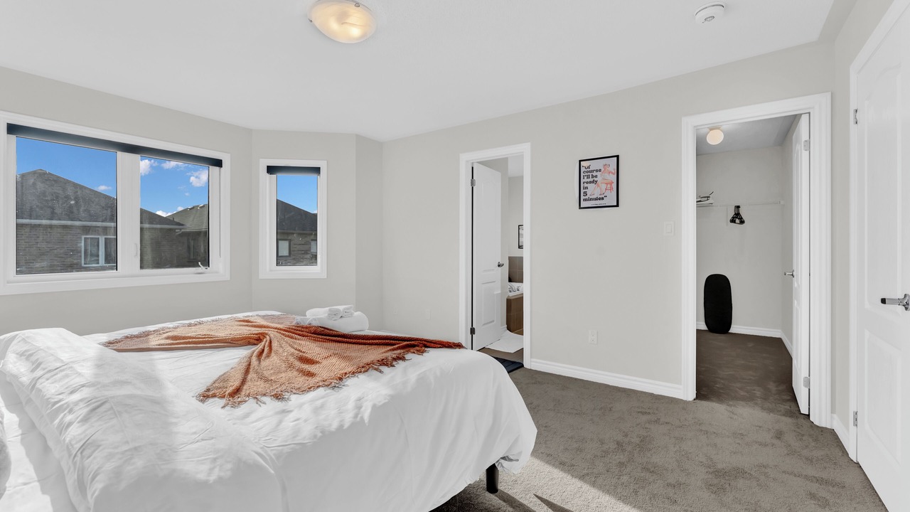Photo of Bedroom in Thorold
