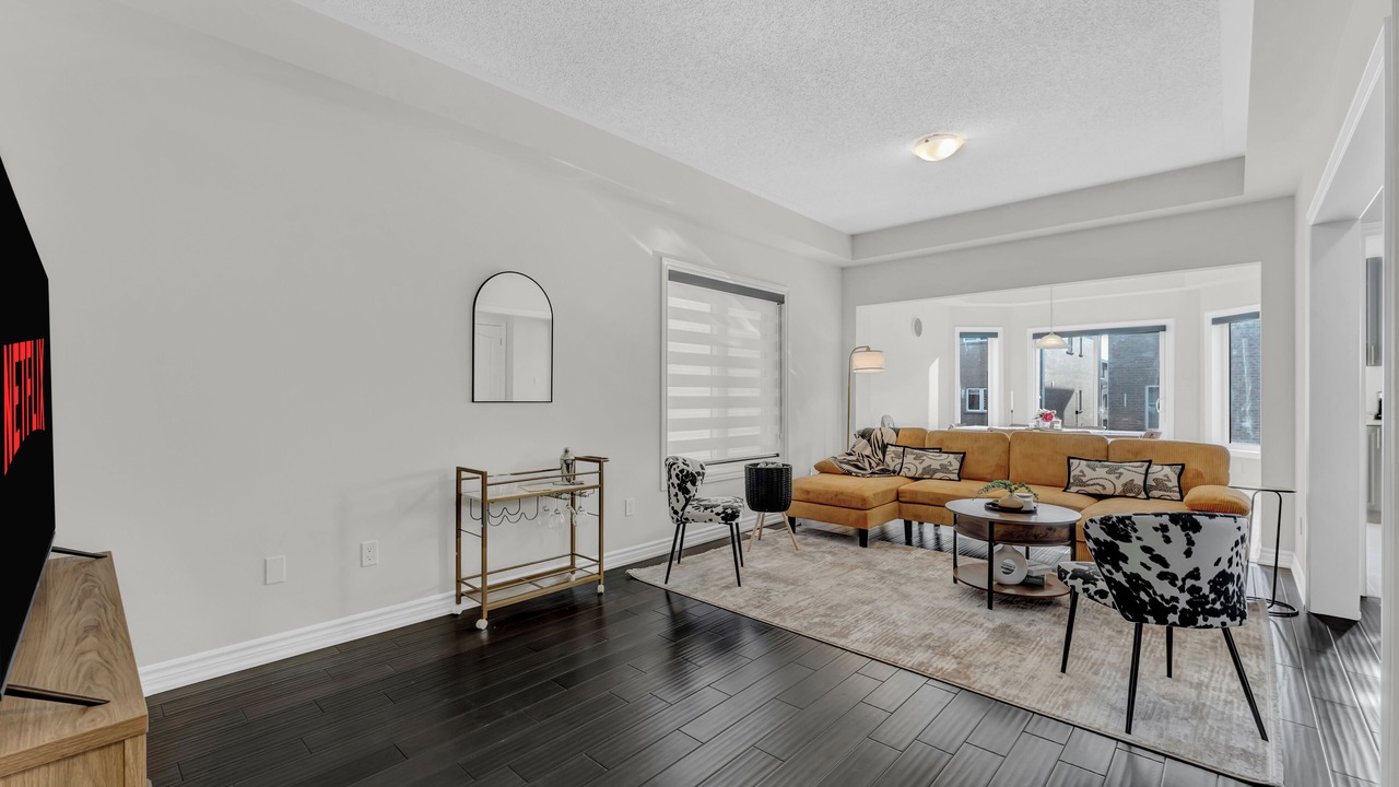 Photo of Livingroom in Thorold