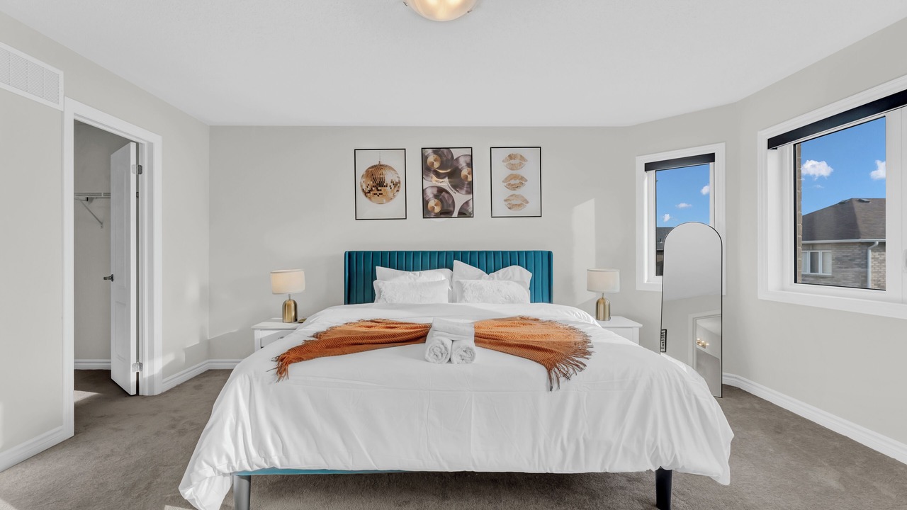 Photo of Bedroom in Thorold