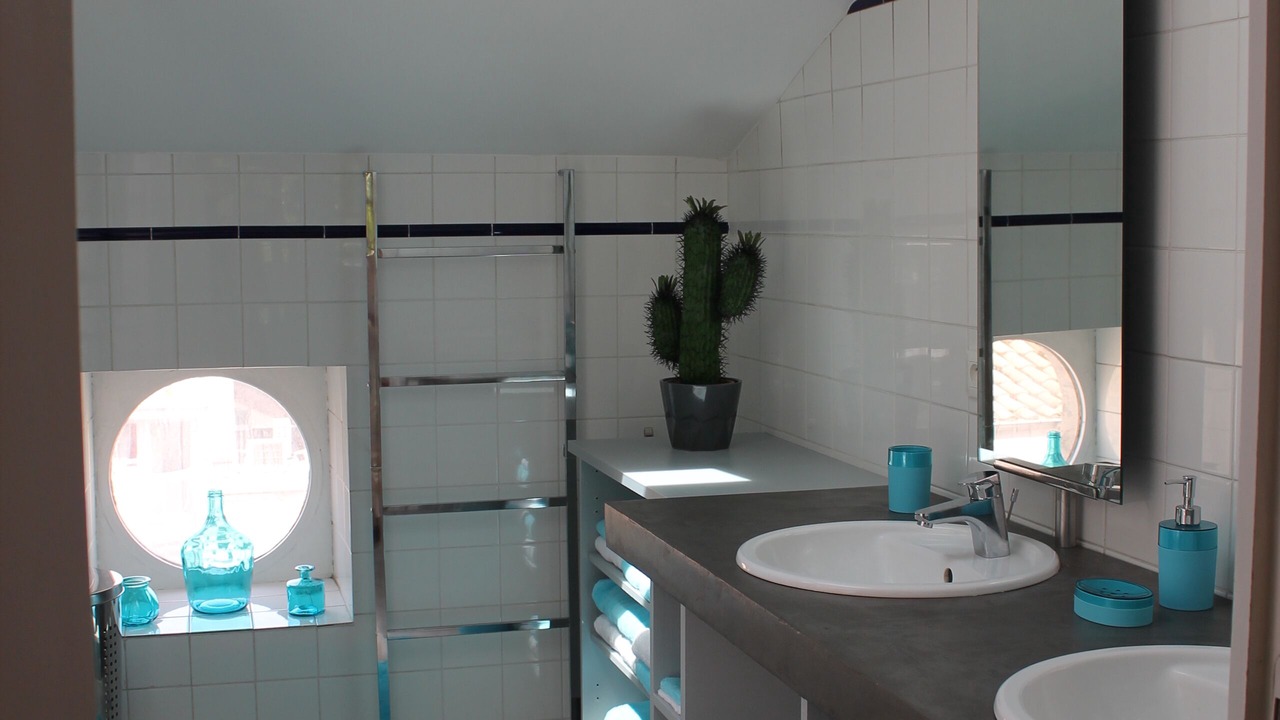Photo of Bathroom in Cite