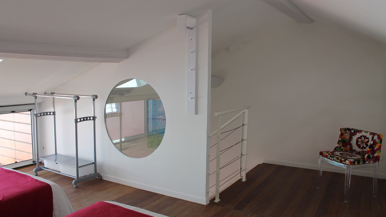 Photo of Bedroom in Cite