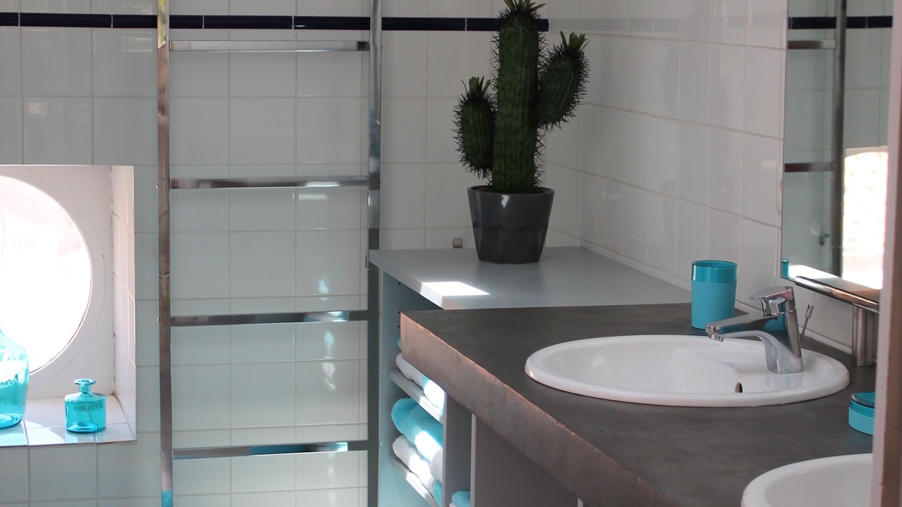 Photo of Bathroom in Cite