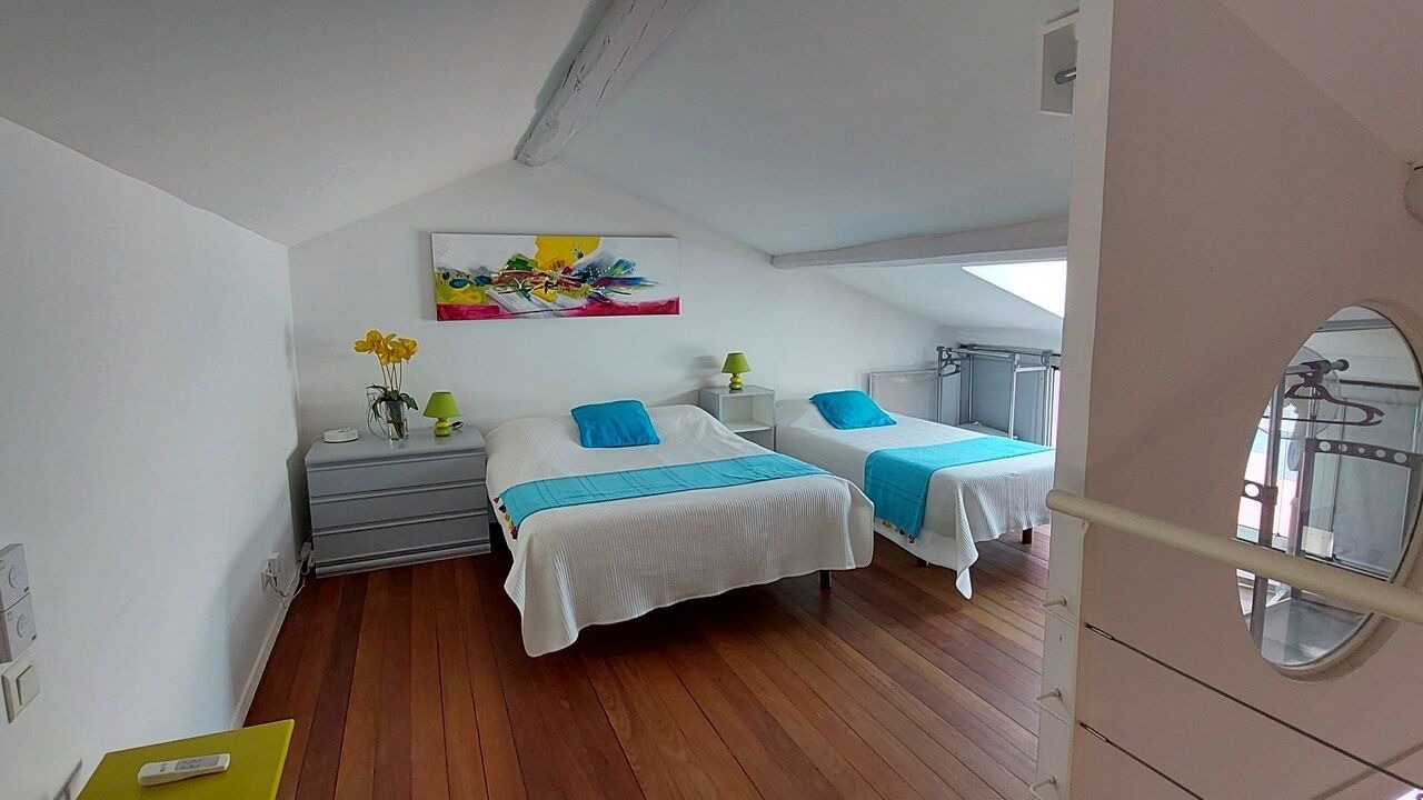 Photo of Bedroom in Cite