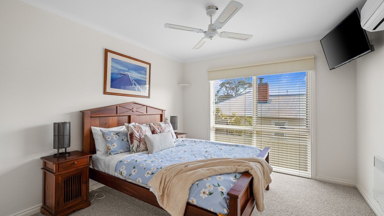 Photo of Others in Rhyll