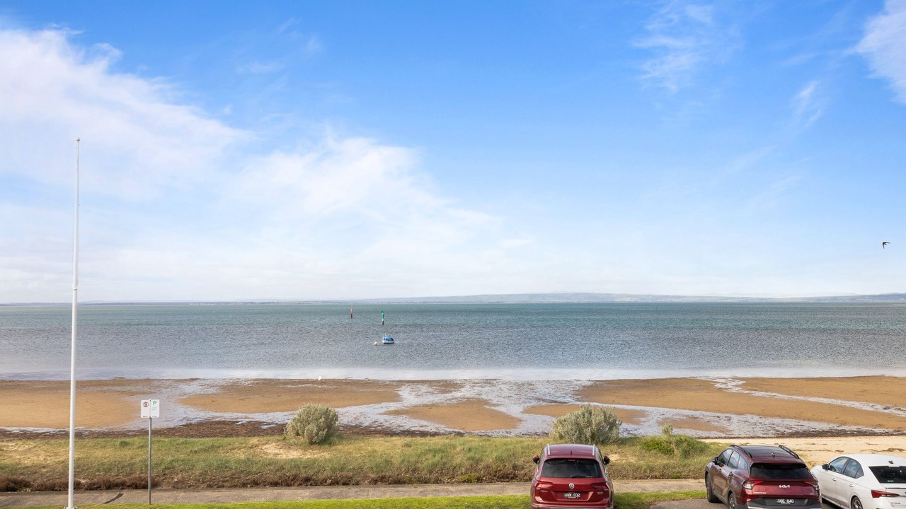 Photo of Others in Rhyll