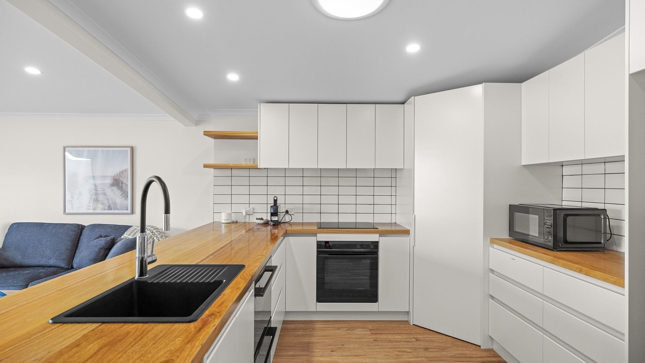 Photo of Others in Rhyll