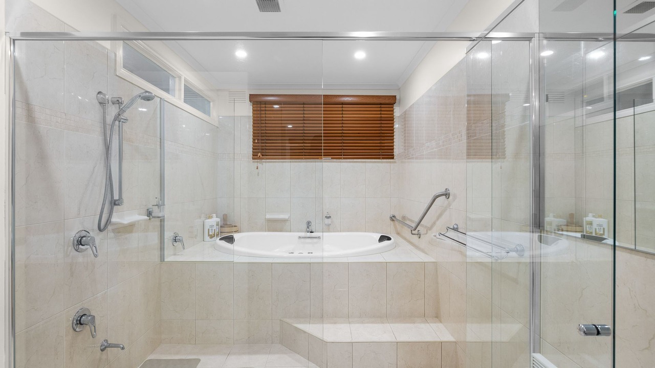 Photo of Bathroom in Rhyll