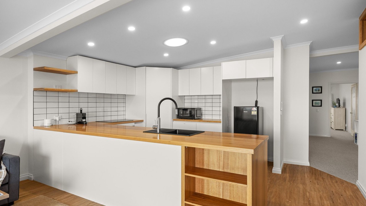 Photo of Others in Rhyll