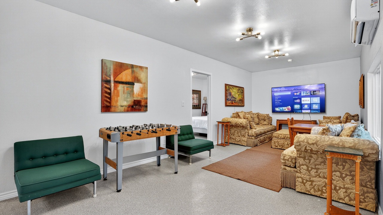 Photo of Bedroom in Pointblank