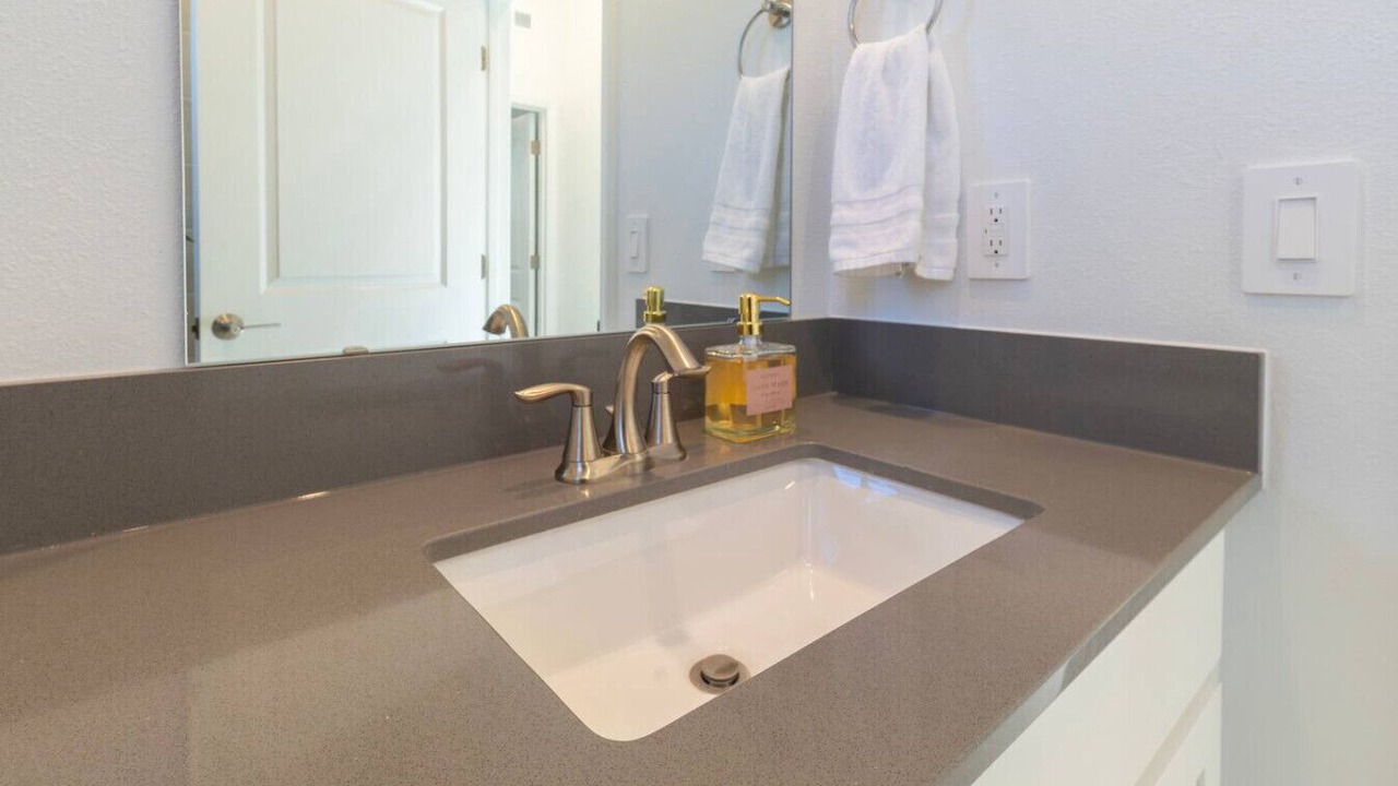 Photo of Bathroom in Winter Garden