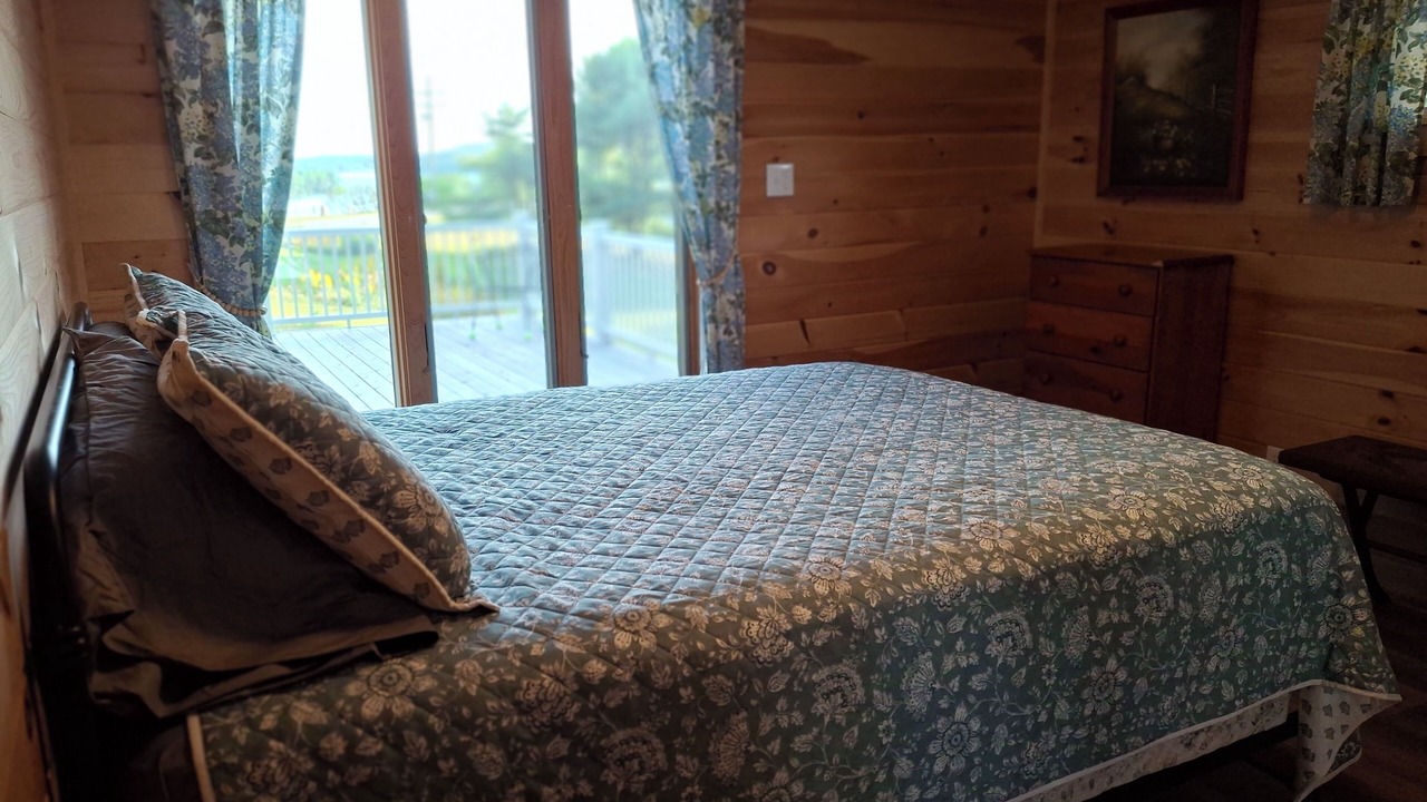 Photo of Bedroom in Nobleboro