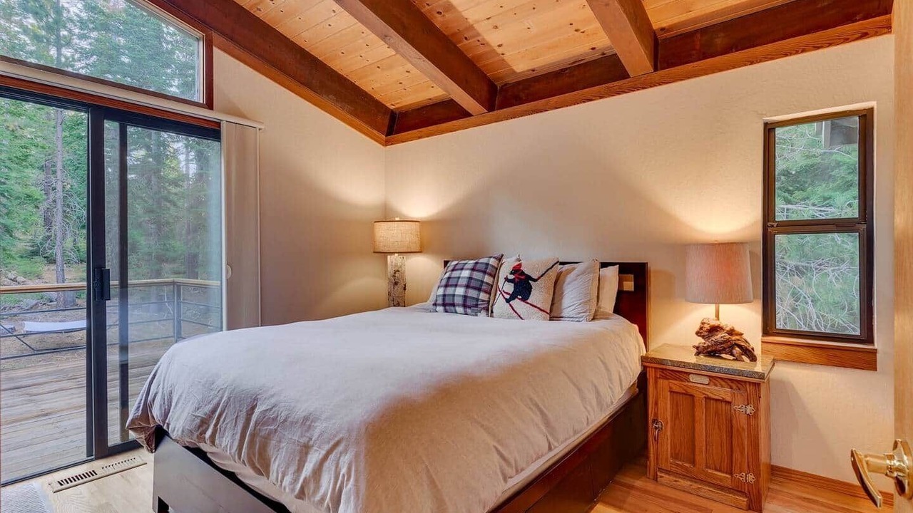 Photo of Bedroom in Carnelian Bay