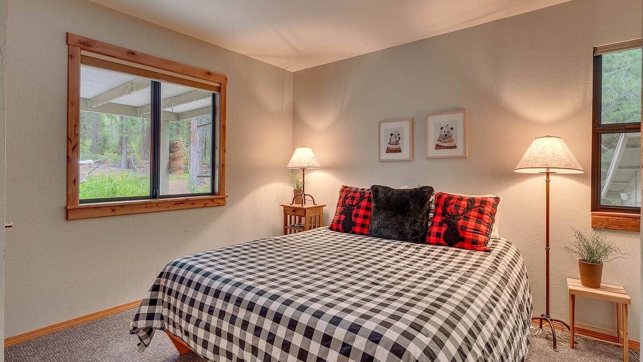 Photo of Bedroom in Carnelian Bay