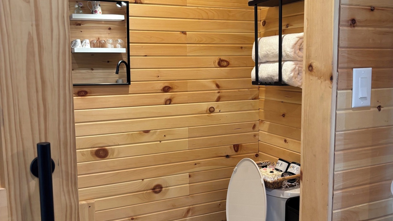 Photo of Bathroom in Algoma District
