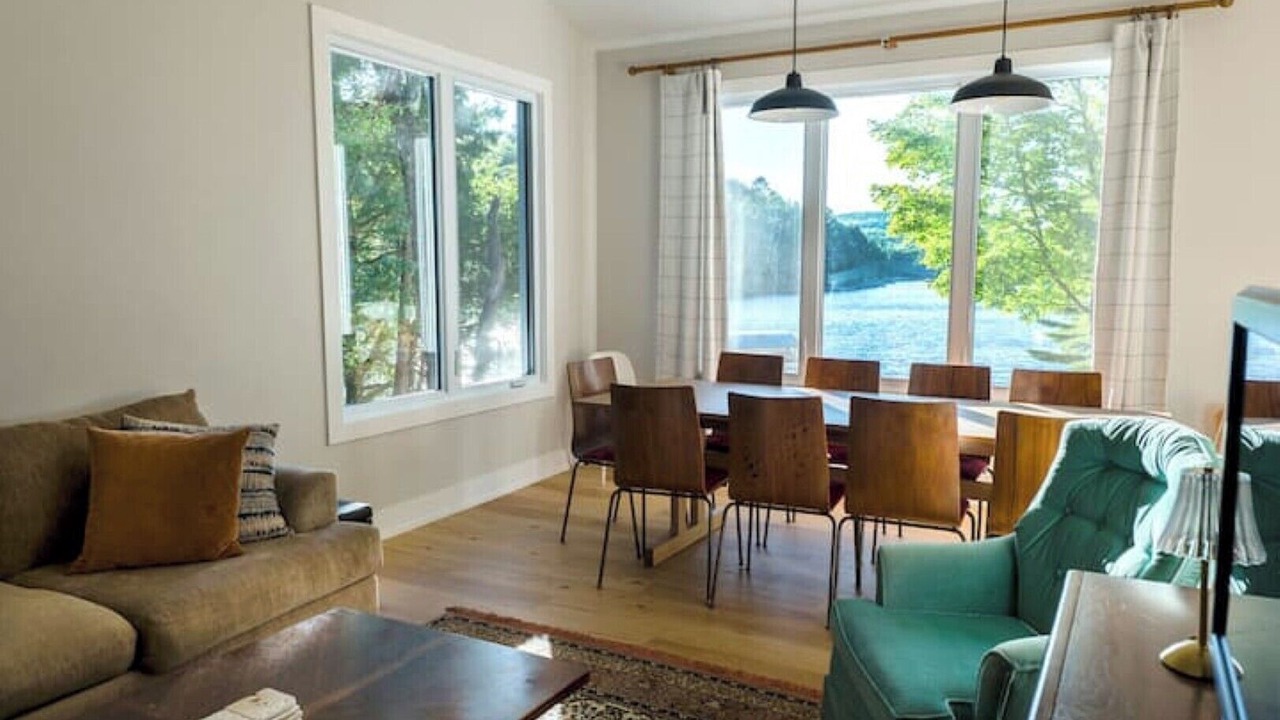 Photo of Livingroom in Low