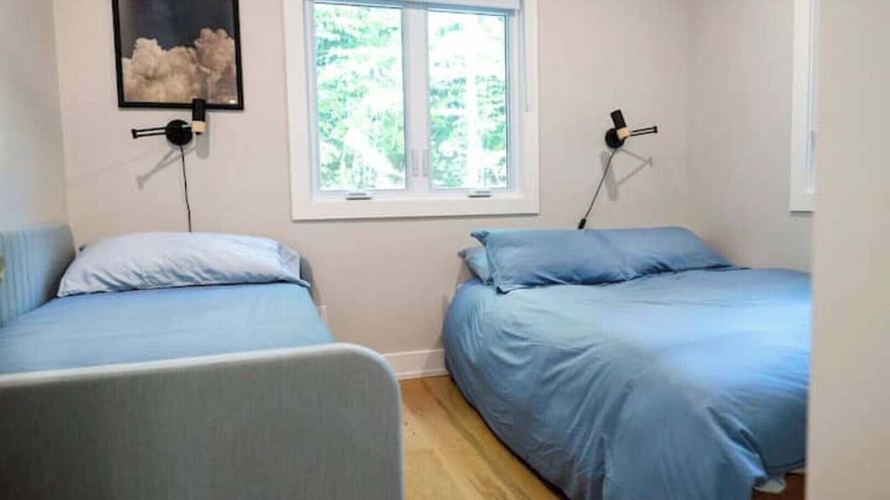 Photo of Bedroom in Low