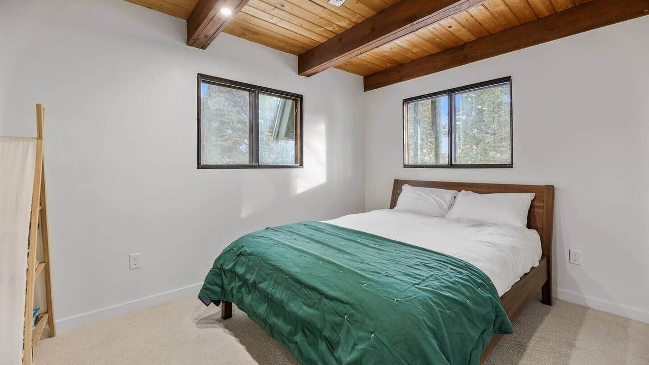 Photo of Bedroom in Silver Summit