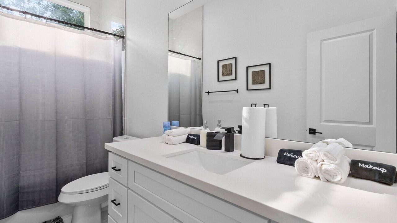 Photo of Bathroom in Northside
