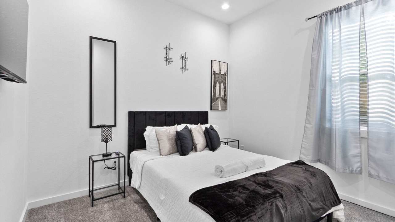 Photo of Bedroom in Northside