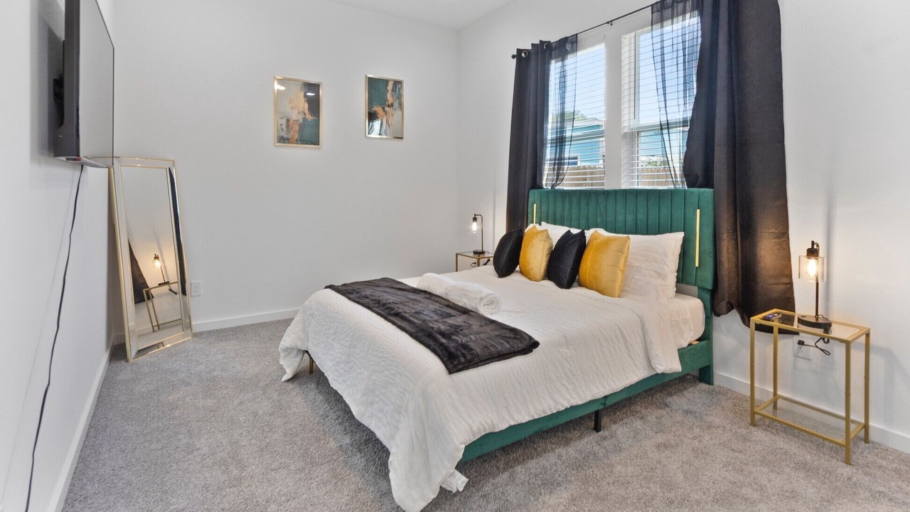 Photo of Bedroom in Northside