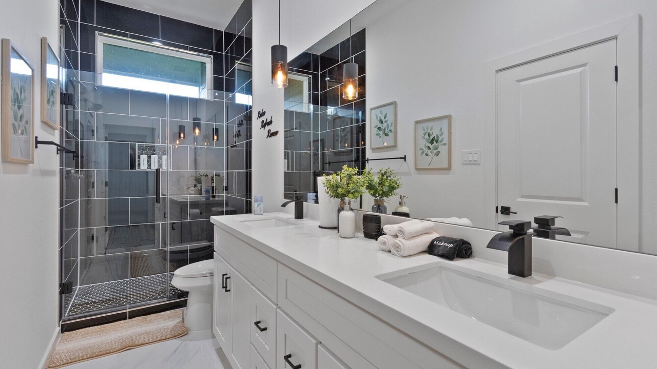 Photo of Bathroom in Northside