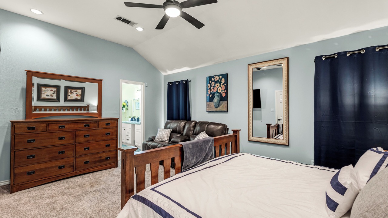 Photo of Bedroom in College Station